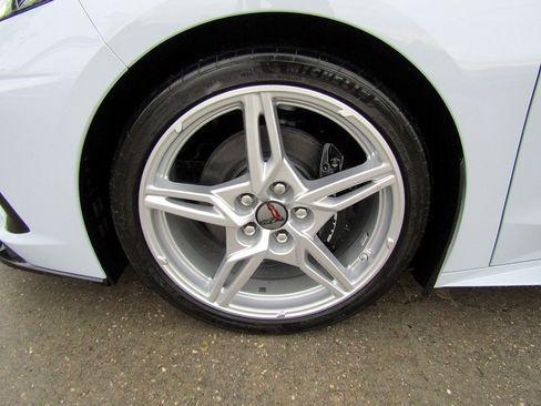 Used 2024 Chevrolet Corvette Stingray Coupe image 26