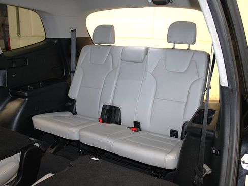 Used 2020 Kia Telluride S AWD/4WD image 27
