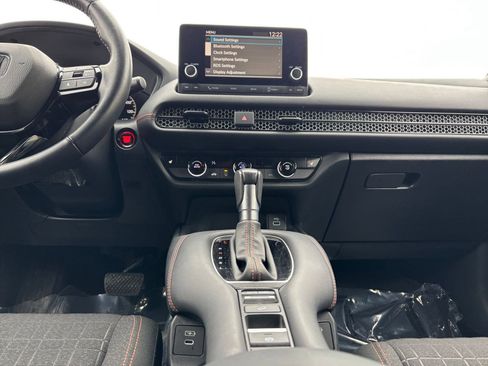 Used 2025 Honda HR-V Sport image 17