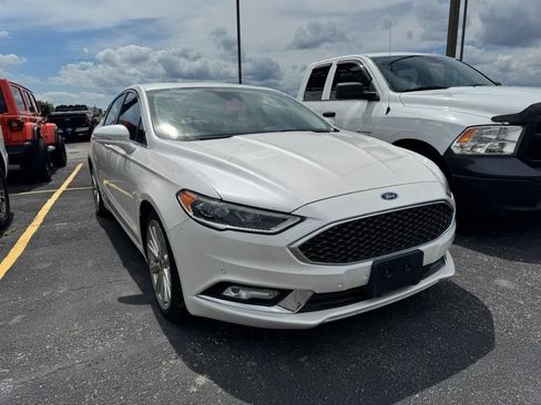 Used 2018 Ford Fusion Platinum FWD image 2