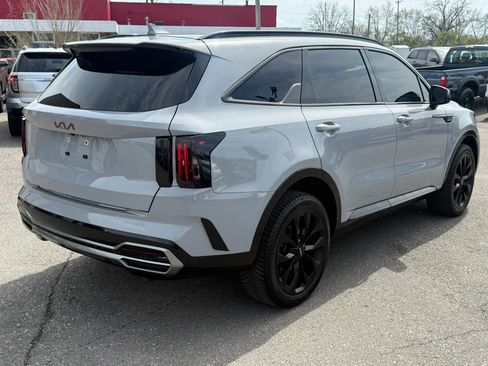 Used 2022 Kia Sorento SX image 5