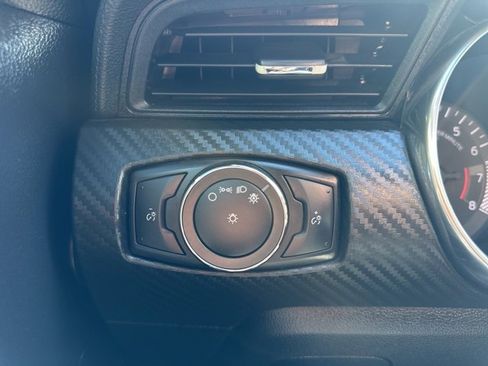 Used 2018 Ford Mustang Coupe image 23