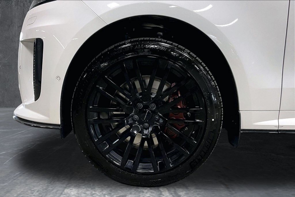 New 2027 Land Rover Range Rover Sport SV AWD/4WD image 14