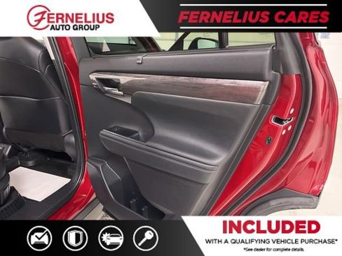Used 2021 Toyota Highlander Platinum AWD/4WD image 19