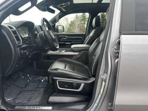 Used 2022 RAM 1500 Laramie AWD/4WD image 22