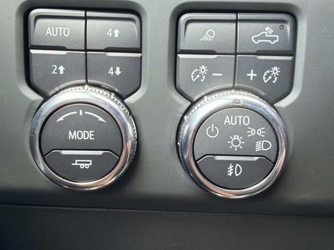 Used 2024 GMC Sierra 2500 AT4 w/ AT4 Premium Plus Package AWD/4WD image 26