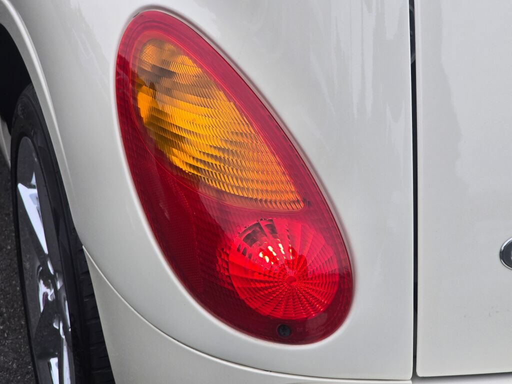 Used 2005 Chrysler PT Cruiser GT FWD image 72
