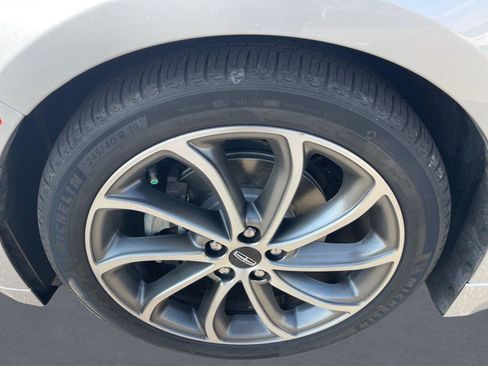 Used 2019 Lincoln MKZ Reserve w/ Reserve Plus Package image 9