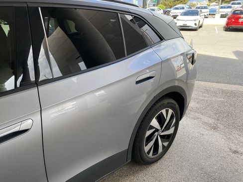 Used 2024 Volkswagen ID.4 2WD image 44