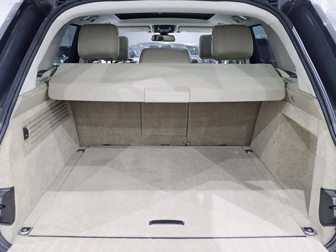 Used 2016 Land Rover Range Rover HSE image 40