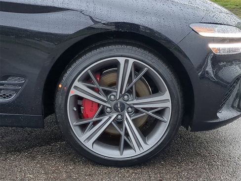 Used 2025 Genesis G70 2.5T w/ Sport Prestige Package image 11