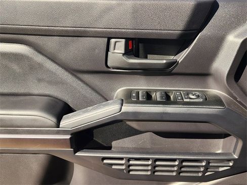 Used 2025 Toyota 4Runner SR5 image 17