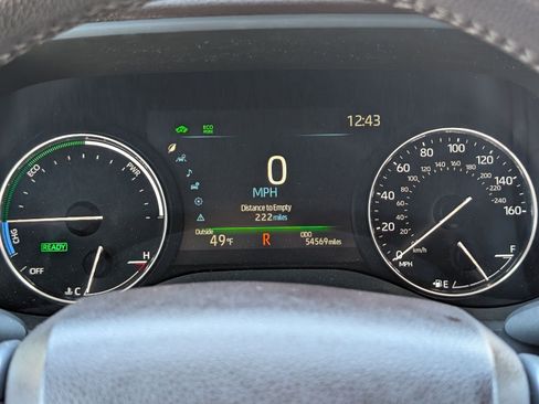 Used 2022 Toyota Sienna Platinum image 28