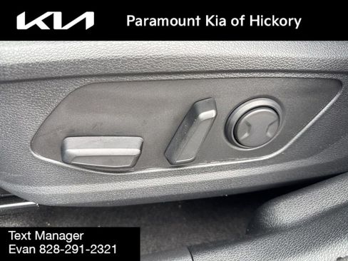 Used 2026 Kia Sportage EX FWD image 20