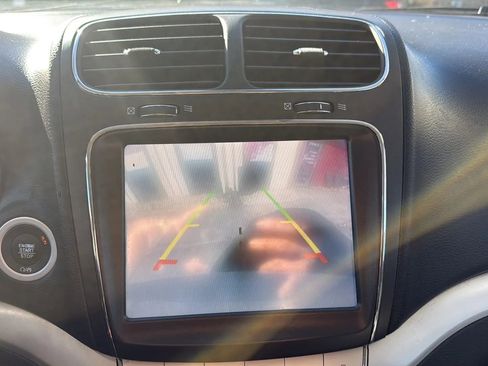 Used 2019 Dodge Journey GT image 37