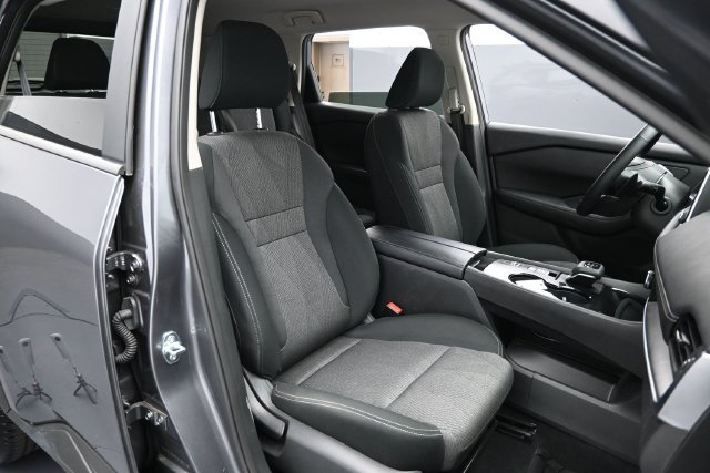 Used 2026 Nissan Rogue SV w/ Cold Weather Package FWD image 28