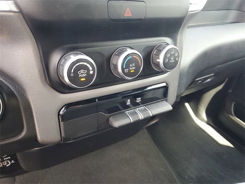 Used 2023 RAM 1500 Big Horn image 22