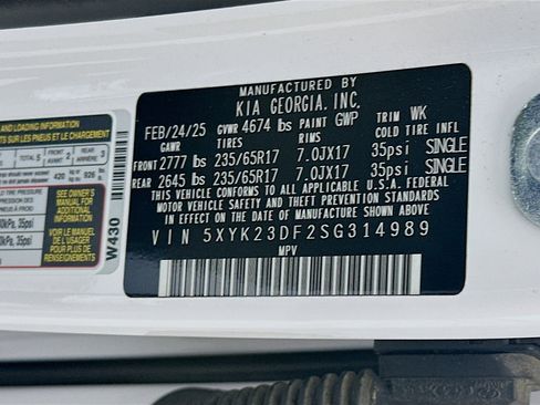 Used 2025 Kia Sportage LX FWD image 12