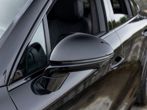 New 2025 Porsche Cayenne GTS image 17