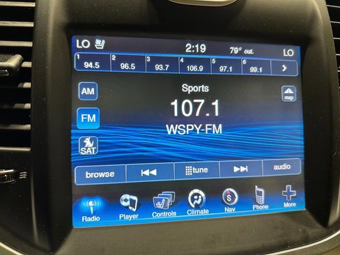 Used 2013 Chrysler 300 C w/ Light Group image 35