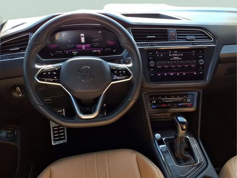 Used 2024 Volkswagen Tiguan SE R-Line w/ MDO Package, Three-Row FWD image 13