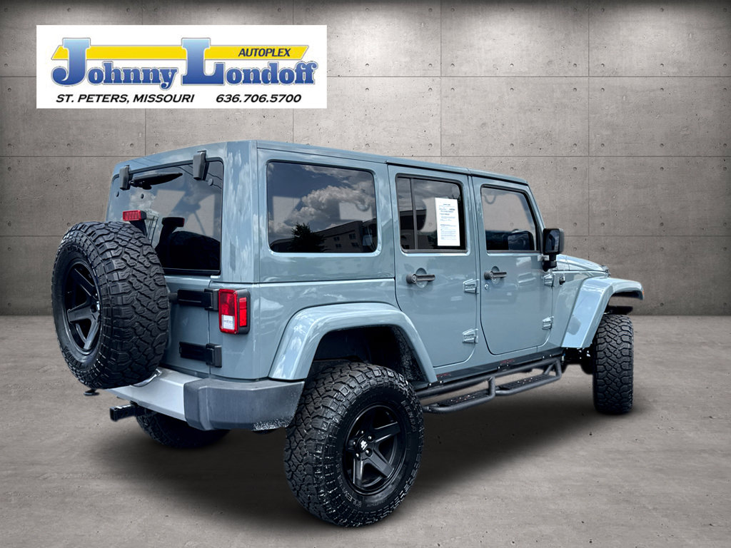 Used 2014 Jeep Wrangler Unlimited Sahara w/ Dual Top Group AWD/4WD image 2