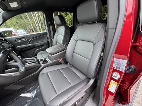 New 2026 GMC Canyon Elevation w/ Convenience Package image 14