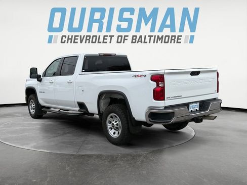 Used 2024 Chevrolet Silverado 3500 LT image 4