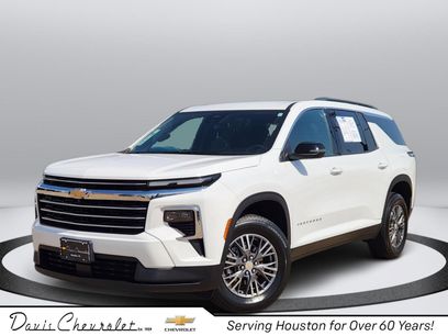 Certified 2025 Chevrolet Traverse LT