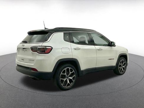 Used 2025 Jeep Compass Limited AWD/4WD image 11