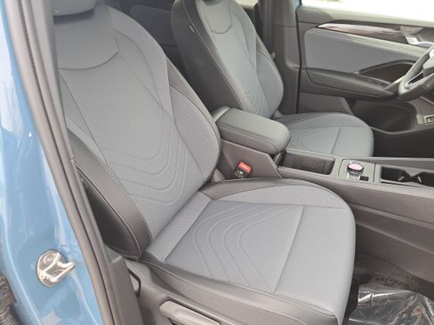 New 2026 Volkswagen Tiguan SE R-Line FWD image 10