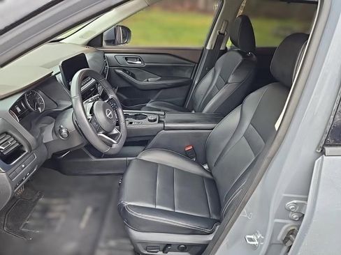 Certified 2023 Nissan Rogue SL w/ SL Premium Package image 12