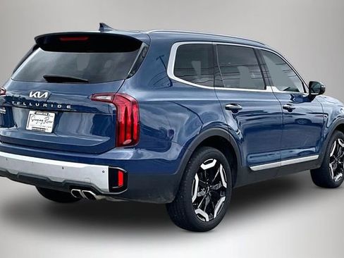 Used 2024 Kia Telluride S w/ S Sunroof Package FWD image 5