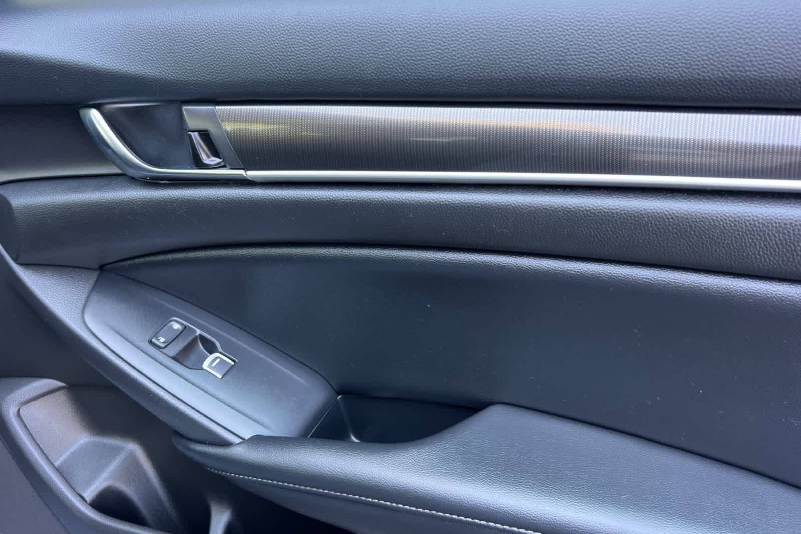 Used 2022 Honda Accord Sport image 18