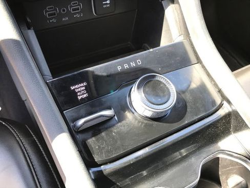 Used 2023 Jeep Grand Cherokee Limited AWD/4WD image 8