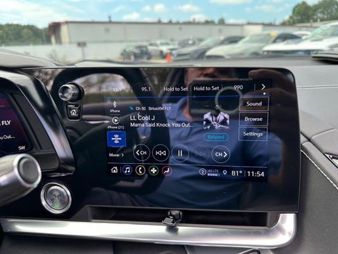 Used 2021 Chevrolet Corvette Stingray Coupe w/ Engine Appearance Package image 15