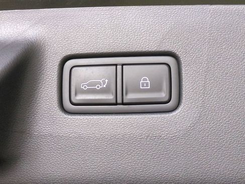 Used 2025 Hyundai Santa Fe Calligraphy FWD image 15