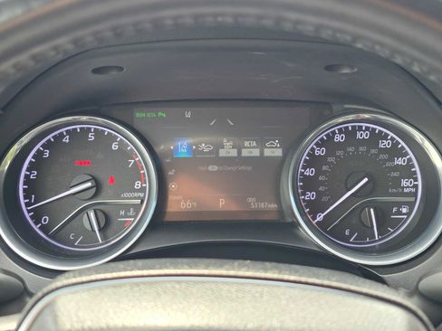 Used 2018 Toyota Camry XLE FWD image 22