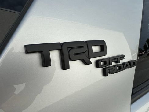 Used 2023 Toyota 4Runner TRD Off-Road Premium w/ Moonroof Package AWD/4WD image 9
