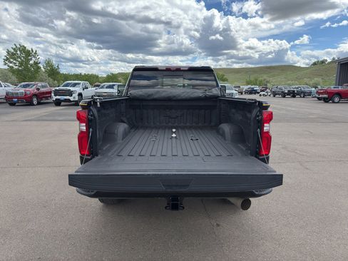 Used 2021 Chevrolet Silverado 2500 LTZ w/ Carhartt Edition AWD/4WD image 28