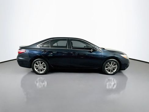 Used 2015 Toyota Camry SE w/ Moonroof Package FWD image 7