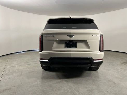 Certified 2026 Cadillac Escalade IQ Luxury 2 AWD/4WD image 7