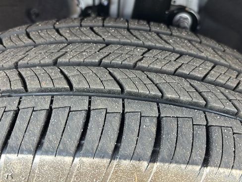 New 2026 Jeep Cherokee Laredo AWD/4WD image 27