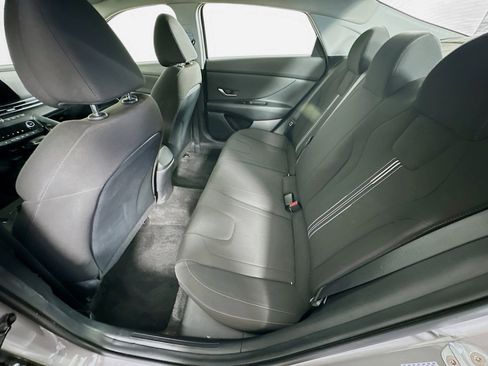 Used 2023 Hyundai Elantra SEL w/ Convenience Package FWD image 27