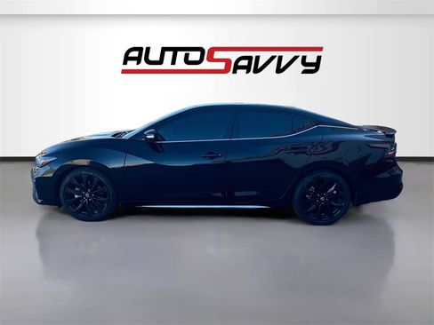 Used 2022 Nissan Maxima SR w/ Sport Mat Group image 4