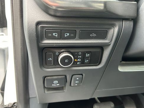 Used 2023 Ford F150 Lariat w/ Equipment Group 502A High image 21