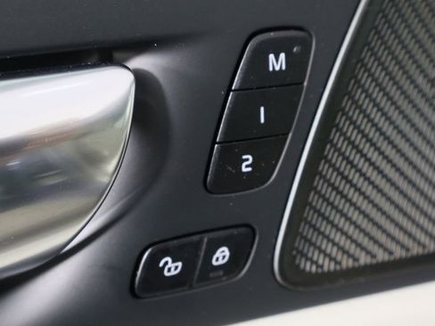 Used 2023 Volvo XC60 B5 Plus w/ Climate Package image 21