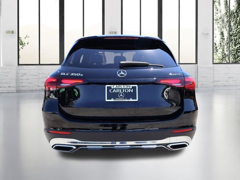 Used 2025 Mercedes-Benz GLC 350e 4MATIC image 4