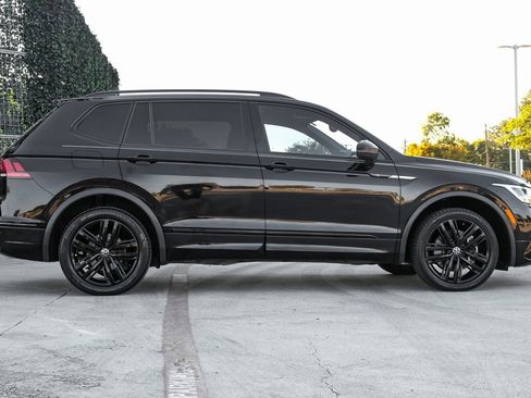 Used 2022 Volkswagen Tiguan SE R-Line image 7