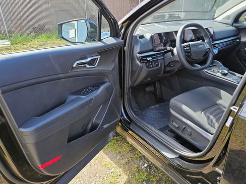 New 2026 Kia Sportage S AWD/4WD image 17